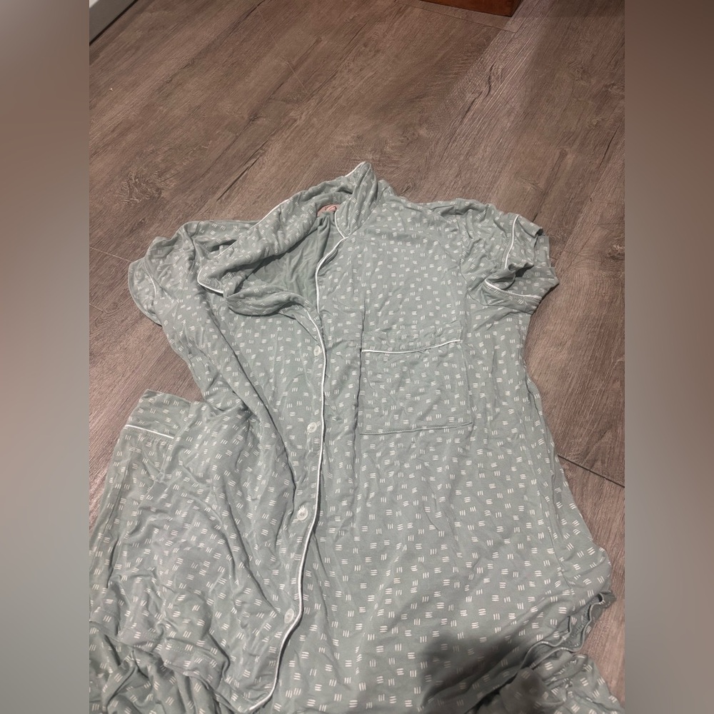 Eberjey Gisele TENCEL Modal Short Sleeve Cropped PJ Set Green Artisan Trace - Picture 4 of 6